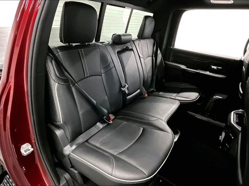 Used 2024 RAM 2500 Limited AWD/4WD image 25