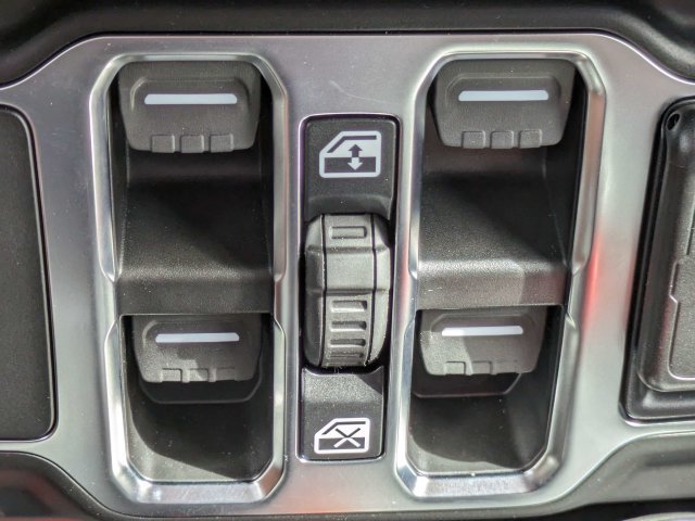 Used 2026 Jeep Wrangler Unlimited Rubicon AWD/4WD image 25