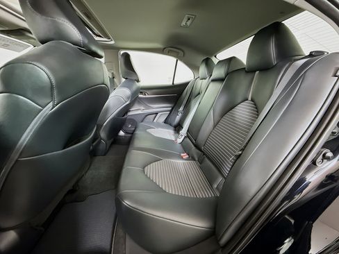 Certified 2023 Toyota Camry SE image 21