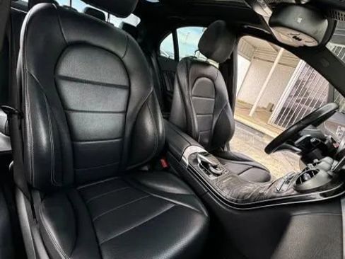 Used 2015 Mercedes-Benz C 300 4MATIC Sedan image 23