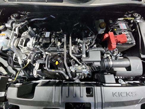 New 2026 Nissan Kicks SR FWD image 22