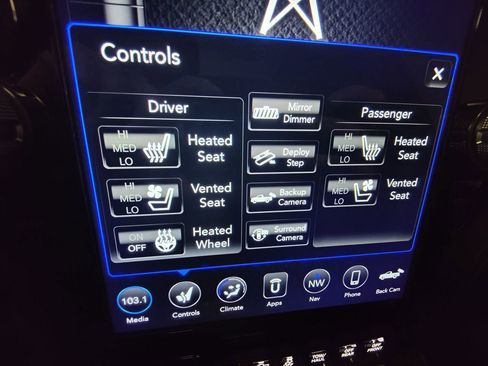 Used 2019 RAM 1500 Limited image 40