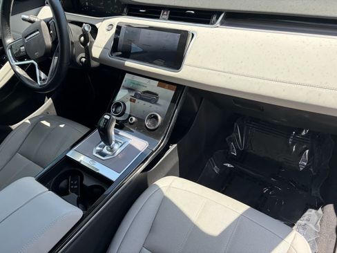 Used 2021 Land Rover Range Rover Evoque S AWD/4WD image 11