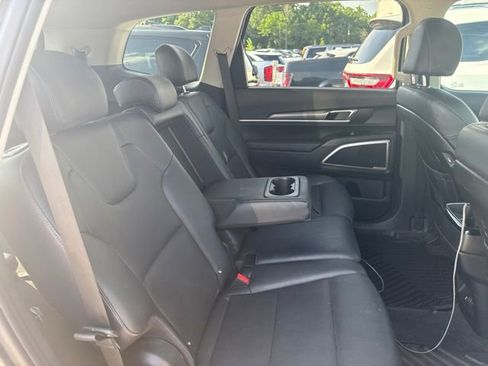 Used 2022 Kia Telluride LX AWD/4WD image 30