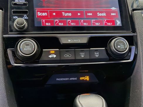 Used 2020 Honda Civic Sport image 10