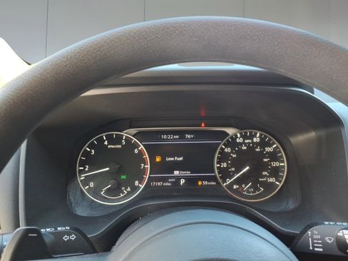 Used 2024 Nissan Rogue SV AWD/4WD image 11