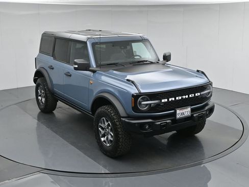 Certified 2025 Ford Bronco Badlands AWD/4WD image 41