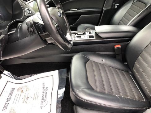 Used 2018 Ford Fusion SE w/ Equipment Group 201A image 18