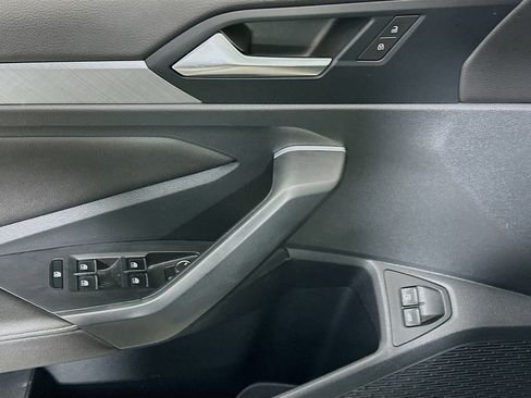 Used 2024 Volkswagen Jetta SE image 15