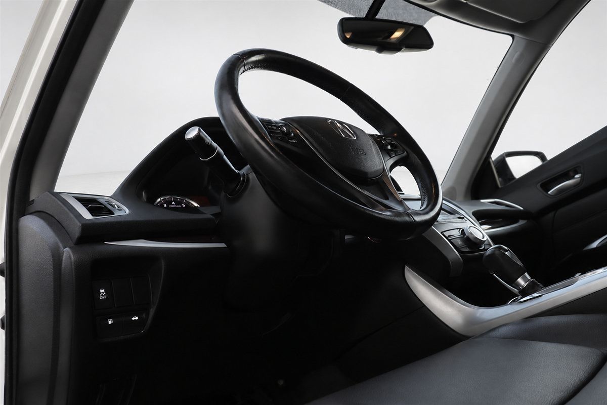 Used 2017 Acura TLX FWD image 27