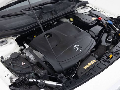 Used 2015 Mercedes-Benz GLA 250 4MATIC image 39