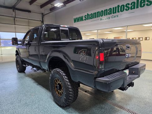 Used 2015 Ford F250 Lariat w/ Lariat Interior Package image 9