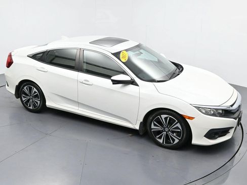 Used 2017 Honda Civic EX-T image 34