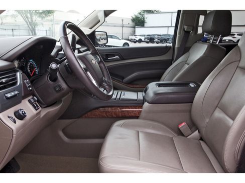 Used 2018 Chevrolet Tahoe Premier image 30