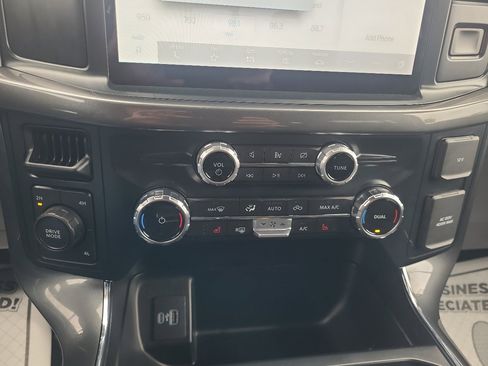 Used 2022 Ford F150 XLT w/ Equipment Group 302A High image 24