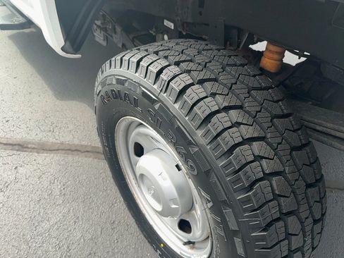 Used 2017 Ford F250 XL w/ Power Equipment Group AWD/4WD image 10