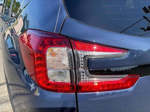 Certified 2025 Subaru Ascent Bronze Edition w/ Onyx Package AWD/4WD image 28