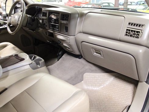 Used 2004 Ford Excursion Limited image 26