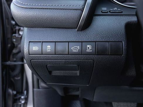 Certified 2022 Toyota Camry XLE image 13