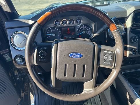 Used 2016 Ford F250 Platinum w/ Platinum Package image 13