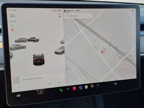 Used 2025 Tesla Model Y Long Range RWD image 11