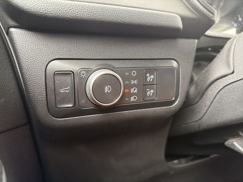 Used 2020 Ford Escape SEL FWD image 34