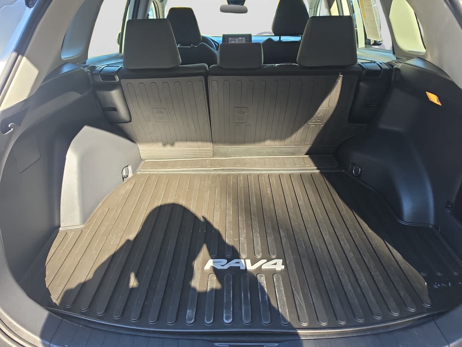 Used 2020 Toyota RAV4 XLE w/ All Weather Liner Package AWD/4WD image 12