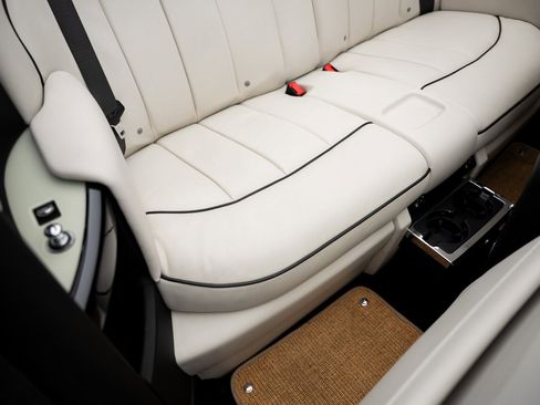 Used 2013 Rolls-Royce Phantom Drophead Coupe image 67