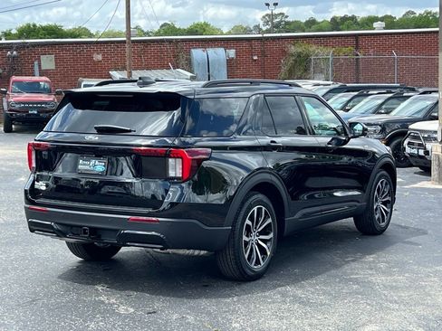 New 2026 Ford Explorer ST-Line RWD image 5