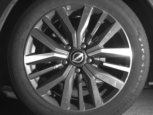 Used 2024 Nissan Kicks SV image 12