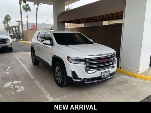 Certified 2023 GMC Acadia SLE w/ LPO, Cargo Package image 3