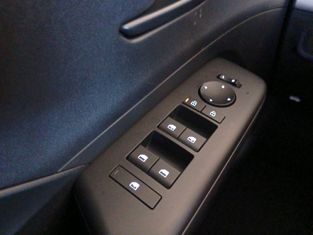 New 2027 Hyundai Kona SEL Sport FWD image 18