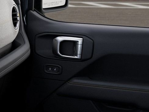 New 2026 Jeep Wrangler Sahara w/ Whitecap Package image 34