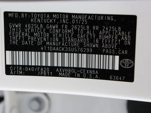 Used 2025 Toyota Camry LE image 40