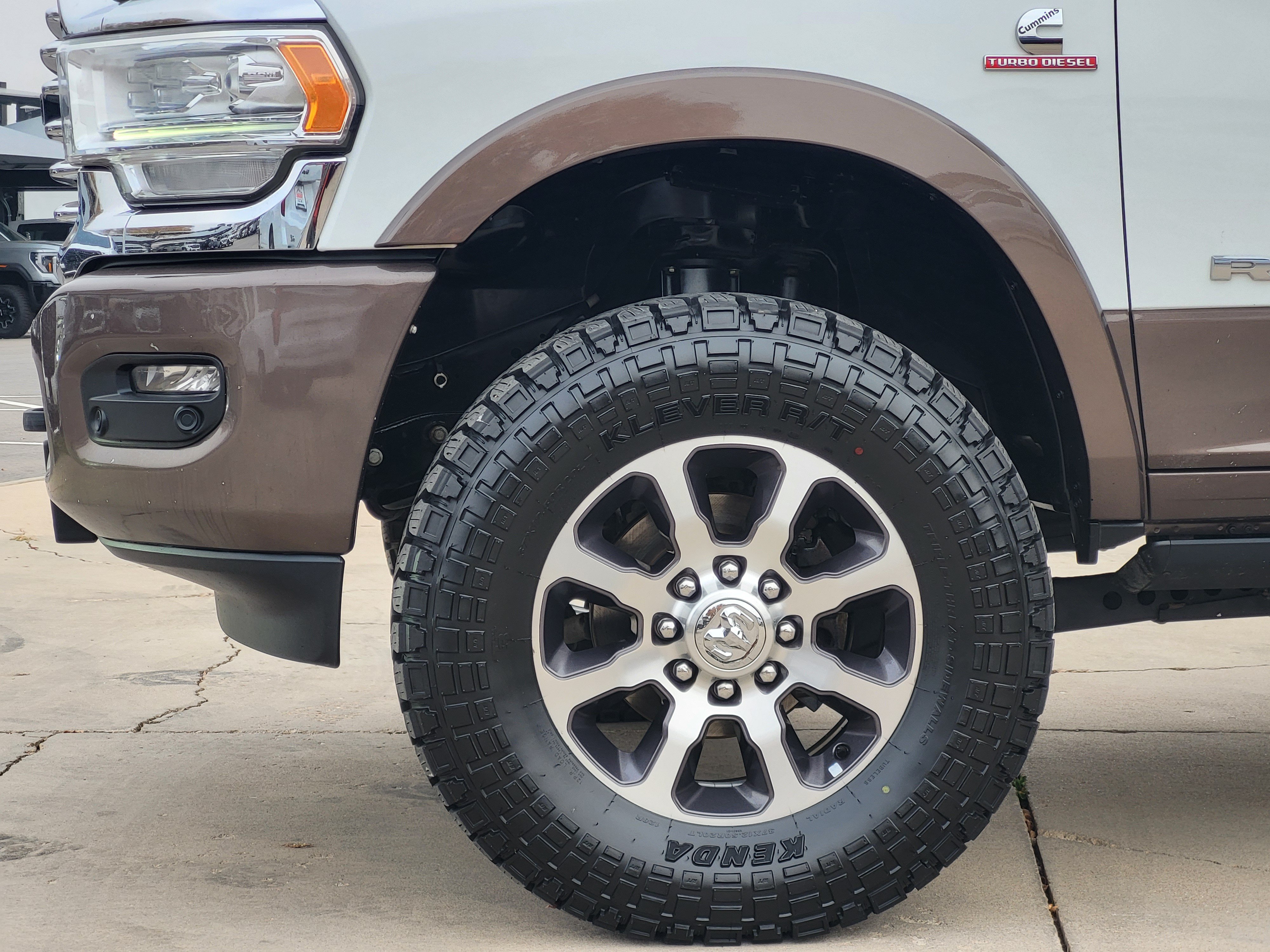 Used 2023 RAM 2500 Limited AWD/4WD image 10