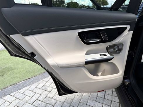 New 2027 Mercedes-Benz GLC 350e 4MATIC image 12