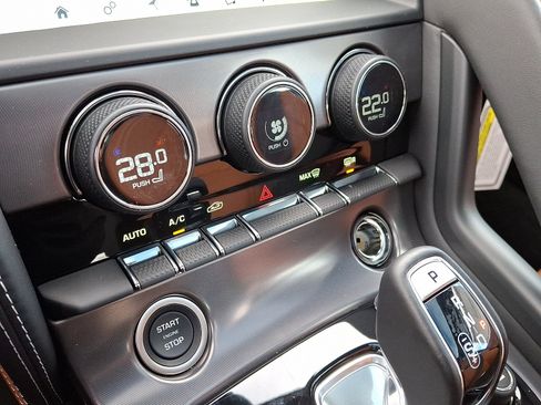 New 2024 Jaguar F-TYPE R AWD/4WD image 11