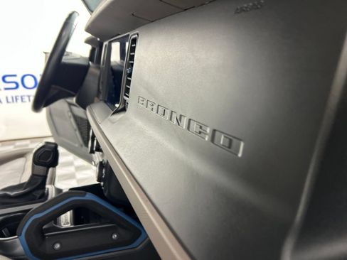 Used 2024 Ford Bronco Wildtrak AWD/4WD image 26