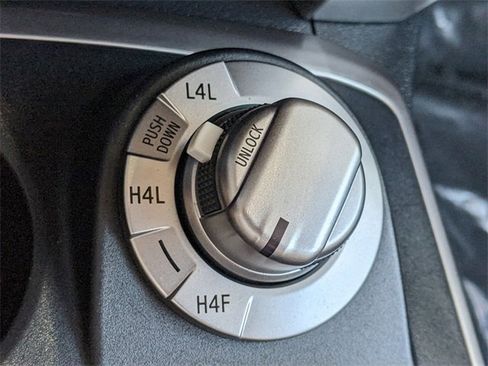 Used 2021 Toyota 4Runner Limited image 27