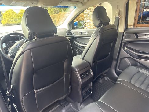 Used 2018 Ford Edge SEL w/ Equipment Group 201A image 11