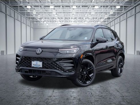 New 2026 Volkswagen Tiguan SE R-Line AWD/4WD image 1