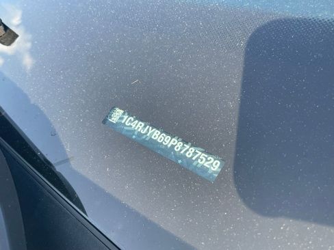 Used 2023 Jeep Grand Cherokee 4WD 4xe image 10