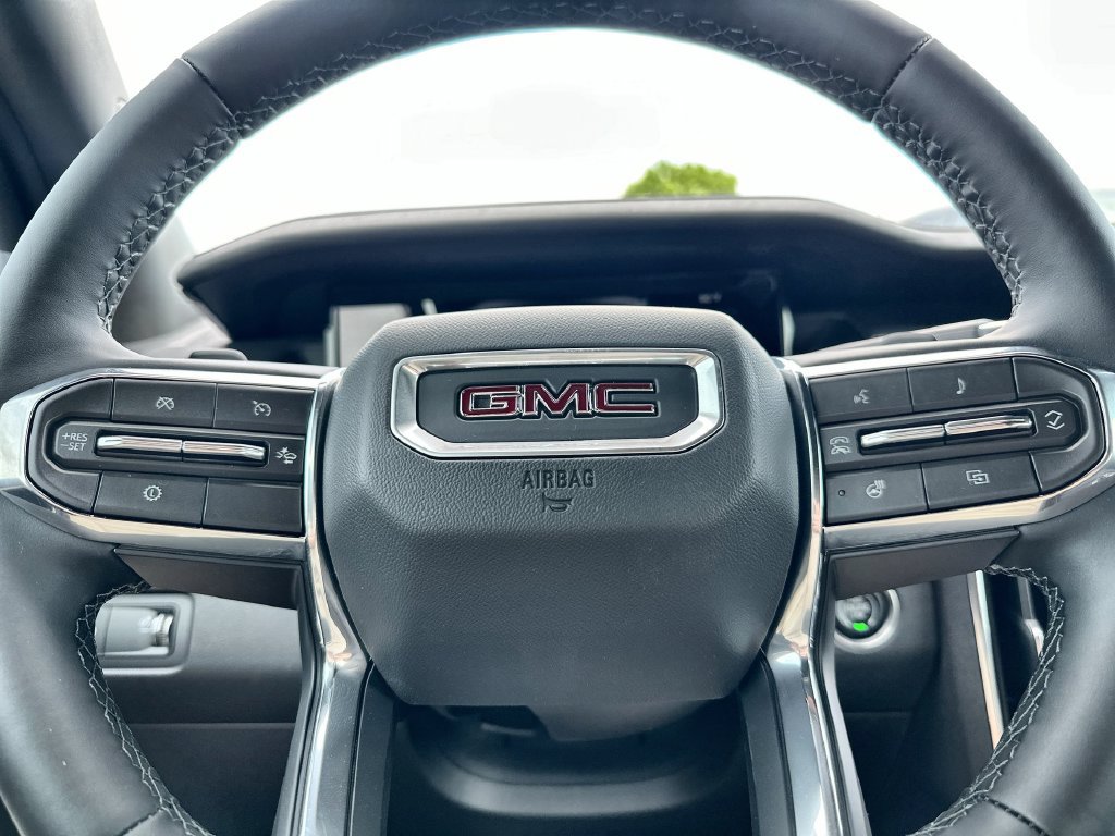 New 2026 GMC Acadia Elevation w/ Black Edition FWD image 33