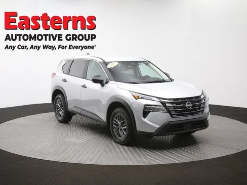 Used 2024 Nissan Rogue S FWD image 49