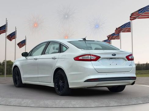 Used 2016 Ford Fusion SE w/ Equipment Group 202A FWD image 5