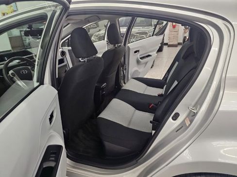 Used 2012 Toyota Prius C One image 29