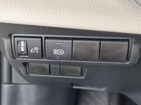 Used 2022 Toyota Corolla Cross L FWD image 10