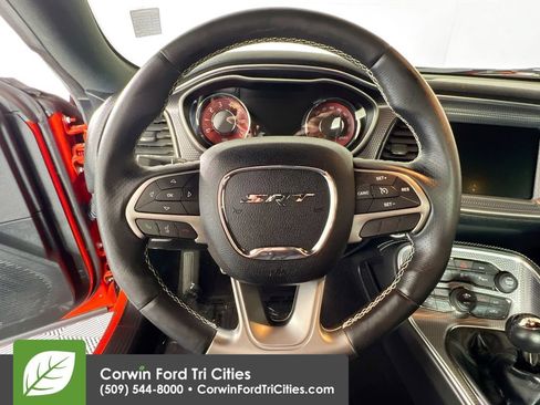 Used 2016 Dodge Challenger SRT Hellcat RWD image 8