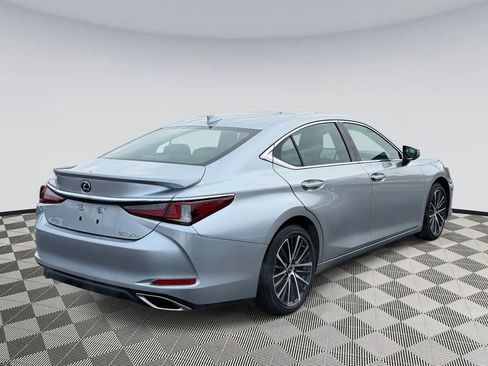 Used 2025 Lexus ES 350 Premium w/ Premium Package image 2