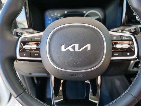 Certified 2023 Kia Sorento SX Prestige image 25